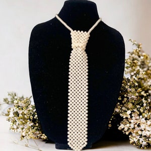 Tie Necklace, Pearl Tie Necklace, Hand Beaded Ladies Pearl Jewelry Neck Tie Necklace Faux Gentleman&#39;s Necktie, Holiday Gift
