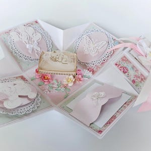 Carte bébé fille, carte bébé surprise, carte bébé explosion, boîte bébé explosion, carte bébé mignon, carte bébé enceinte, carte pour nouveau-né