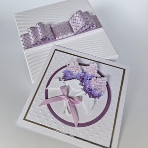 Tarjeta de felicitación de color lila, tarjeta del día de la madre, tarjeta de feliz cumpleaños, tarjeta de felicitación floral, tarjeta de felicitación, tarjeta de regalo de cumpleaños, tarjeta con una caja