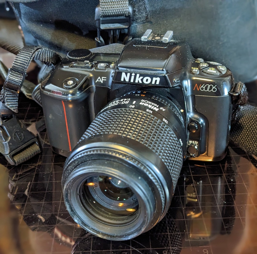 Vintage Nikon N6006 AF 35mm SLR Autofocus Camera With a Nikon 80200mm