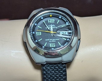Casio Wave Ceptor Atomic Time Watch: World Time Zone, Rubber Strap
