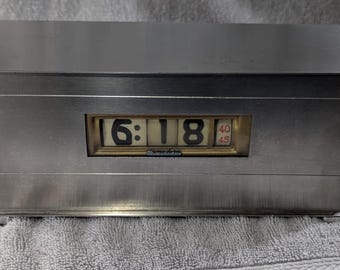 Rare Smith Metal Arts Flip Clock – Art Deco Machine Age Desk Clock