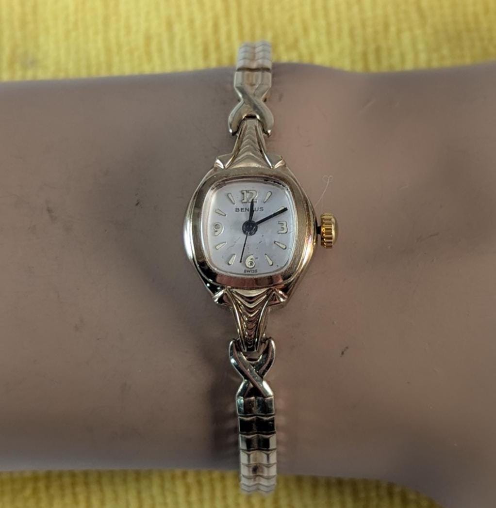 Bulova A9 1940 10k GF Women\'s Silver-Tone Vintage Bracelet Watch - Silver Bulova Vintage Ladies Watch – 1949 – A9 – 10K Rolled Gold  main image 4