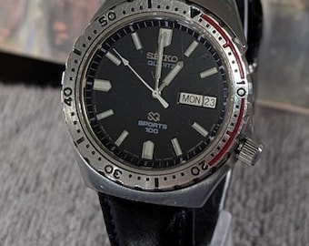 Vintage Seiko SQ Sports 100 Diver Men's Watch ca1980s 7123-8219 Quartz Movement, Stainless Steel