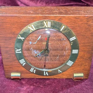 Vintage Telechron Airlux Alarm Clock: Mahogany Case, Retro Style