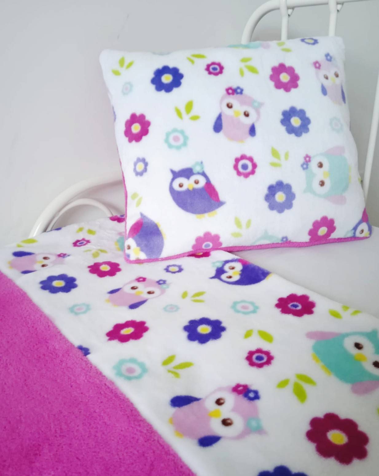 Couverture Bébé et Coussin Coordonné Thème Hiboux | Blanc Rose Fuchsia