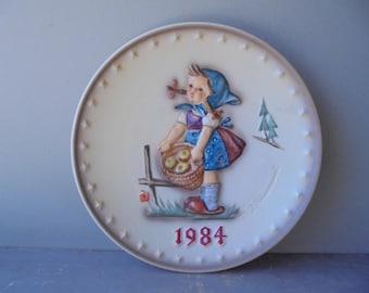 1984 Hummel Collectible Plate, Vintage Display Plate, Goebel M.J. Hummel Little Helper, TheEarlyBirdFinds