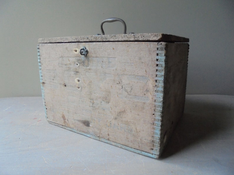 Rustic Wooden Box With Lid Primitive Wood Lidded Box Vintage Etsy