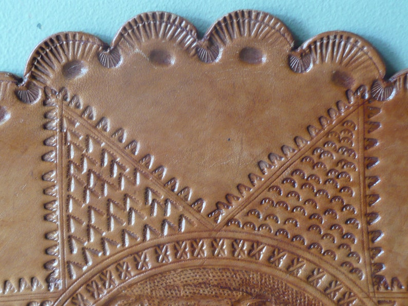 Free Shipping Vintage Costa Rica Souvenir Star Pattern Wall Hanging Vintage Leather Platter