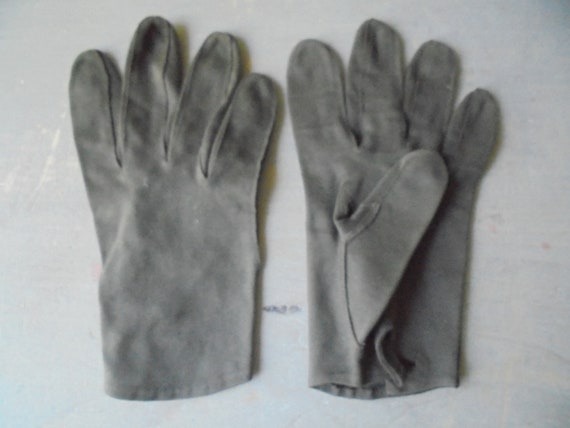 Vintage LOT of Women's Gloves, Ladies White Eveni… - image 8