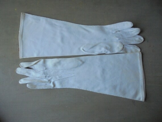 Vintage LOT of Women's Gloves, Ladies White Eveni… - image 2
