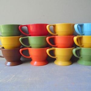 Solo Cozy Cup Holders, Vintage Solo Cup Co. Holder Multi Color, Vintage Camp Kitchen, TheEarlyBirdFinds
