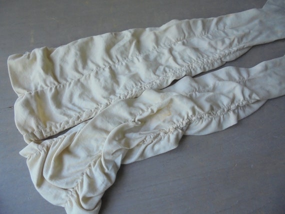 Vintage LOT of Women's Gloves, Ladies White Eveni… - image 5