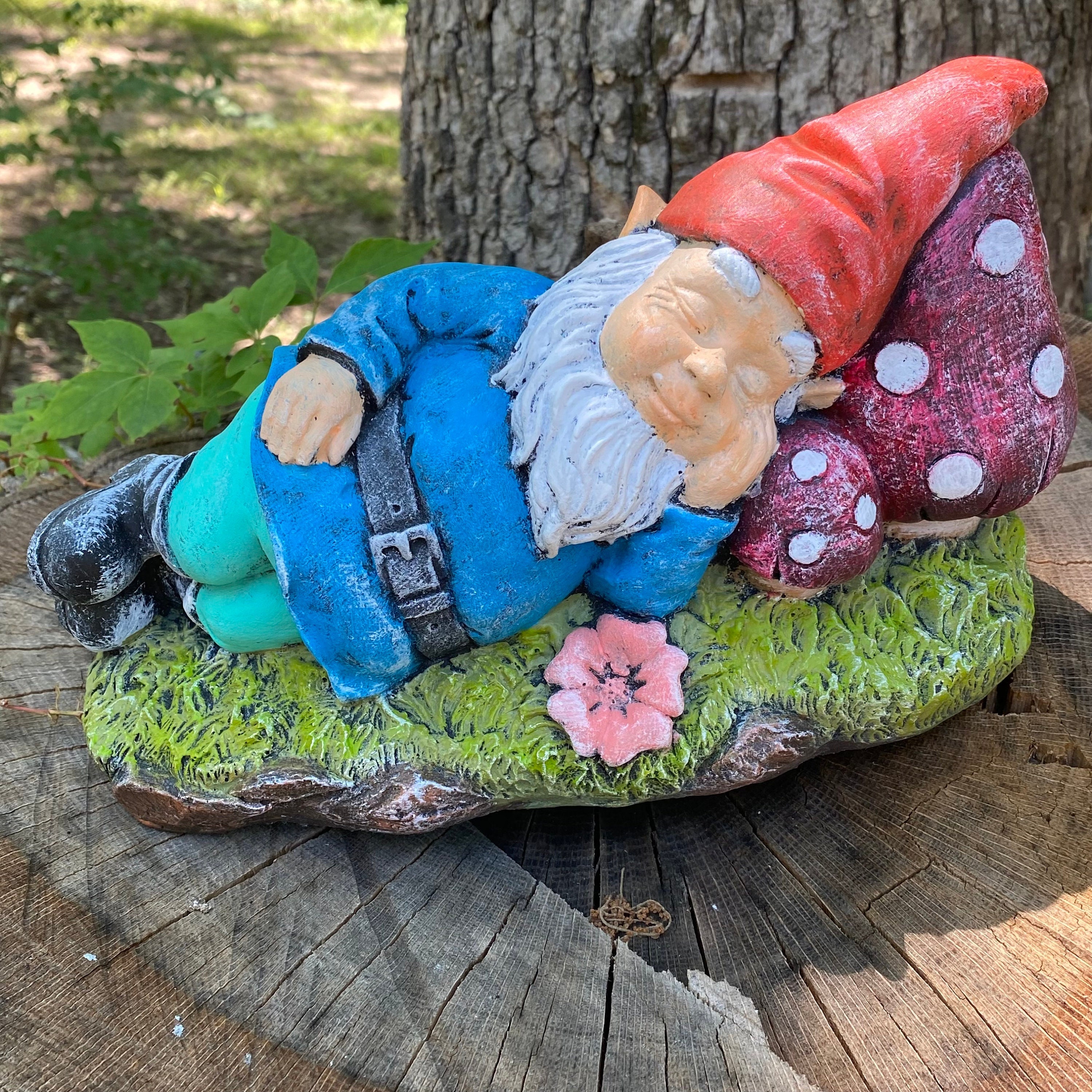 Sleeping Gnome, Concrete Garden Gnome, Garden Statue, Patio Decor, Garden  Decor, Napping Gnome, Spring Garden, Outdoor Statue -  Denmark