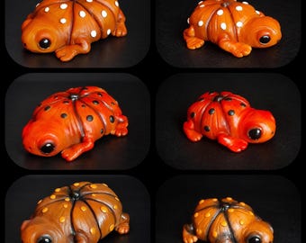 MADE TO ORDER Pumpkin Frogs | Mini & Regular Sizes | Creepy Cute Polymer Clay Sculpture | Handmade Halloween Fall Creature Art