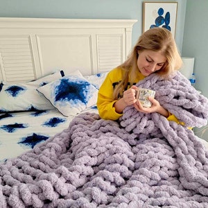JUMBO Chenille Blanket, Chunky Chenille Yarn, Chunky knit blanket Arm Knit Blanket, Chunky knit blanket, Super Chunky blanket, throw blanket