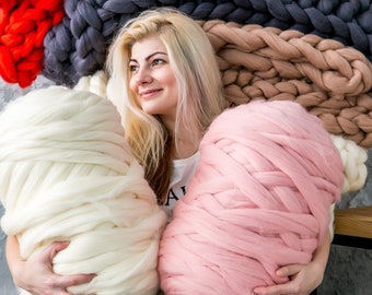 Merino Wool, roving, Chunky yarn, Chunky knits, Merino wool yarn, yarn, arm knit, arm knitting, wool, chunky wool, big wool