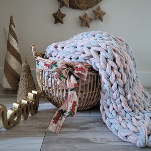 Double knitted Chunky knit Throw Blanket Soft and Warm