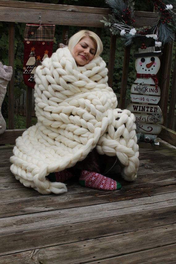 Arm knitting on sale blanket for beginners