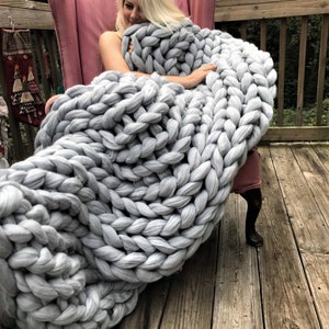 Super Chunky knit blanket, chunky blanket, chunky knits, Merino wool blanket, Chunky yarn, Arm knitted blanket, Merino wool throw image 3