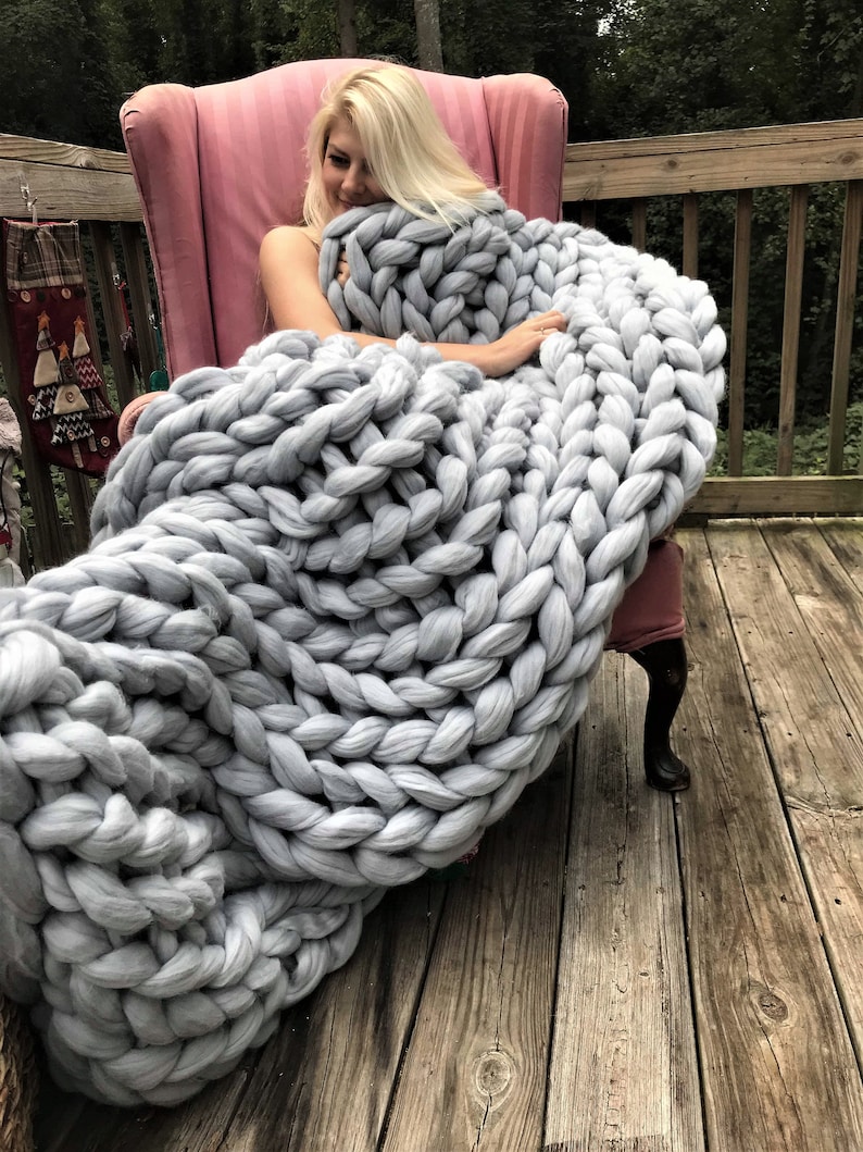 Super Chunky knit blanket, chunky blanket, chunky knits, Merino wool blanket, Chunky yarn, Arm knitted blanket, Merino wool throw image 3