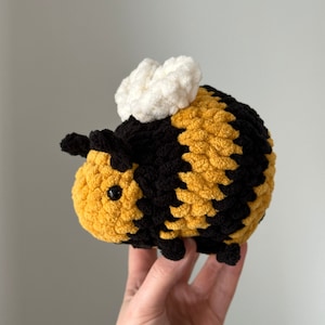 MOTIF AU CROCHET Jellybee