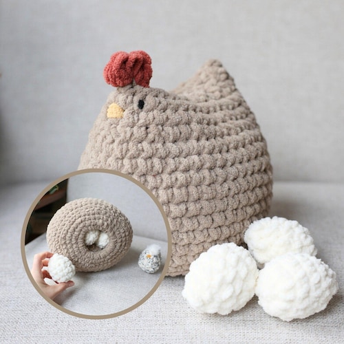 Mama Mabel Mod CROCHET PATTERN (chicken pattern NOT included)
