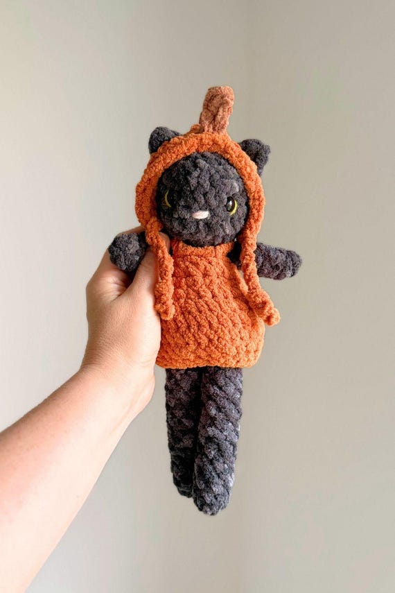 Fable Collection Pumpkin Outfit CROCHET PATTERN (Does NOT Include Cat Pattern)