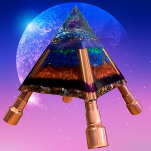 Ascension Orgone Energie Grote Piramide met koperen poten, verstelbaar tot 3 meter, voor bescherming van huis en tuin