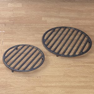 2 Vintage L.E. Mason Co. Cast Aluminum Broil Rack Trivets 6" & 8" Round USA