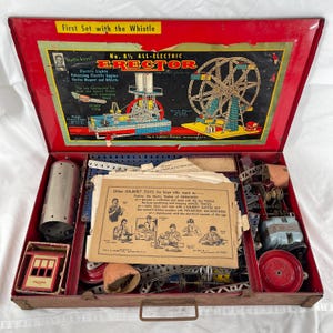 Vintage 1938 A.C. Gilbert #8 1/2 Erector Set Ferris Wheel-Red Metal Case-Manual, Made in USA