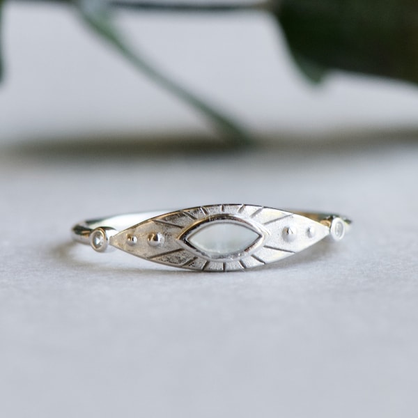 Sterling Silver Marquise Ring, Mother of Pearl Ring, 925 Sterling Silver Ring, Boho Ring, Signet Ring, Rose and Choc Ring