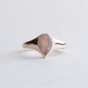 Size 7, 14K Gold Pear Opal Ring: Australian Opal