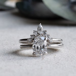 14K White Gold Engagement Ring Set, Oval Engagement Ring Set image 2