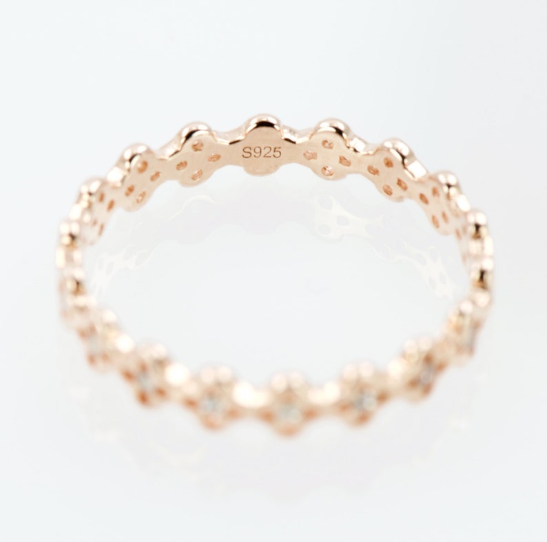 Modern Jewelry Clover Ring Dainty Ring Clovers Eternity Band Rose Gold Ring Simple Jewlery Minimalist Ring Stackable Ring