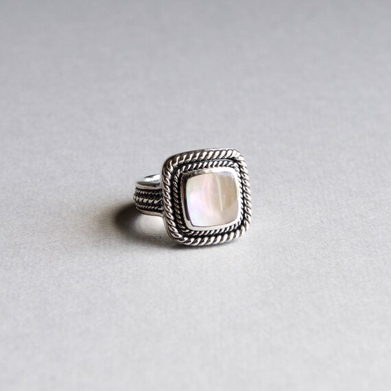 18K Mary Pearl Statement Ring main image 1
