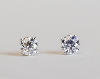 14K 4 CTTW Lab Diamond Studs