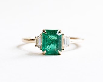 14K 1.17 CT Emerald Diamond Three Stone Ring, Emerald Engagement Ring, Natural Emerald Diamond Trapezoid Ring