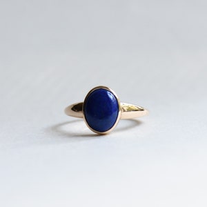 14k Yellow Gold Lapis Cabochon Ring, Blue Lapis  Ring, Statement Ring, Rose and Choc, Signet Ring, Cocktail Ring, Oval Ring