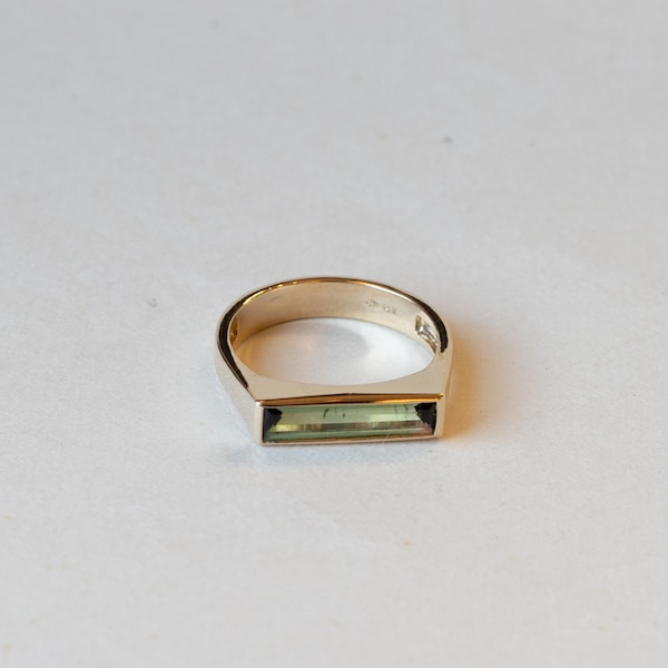 Size 7, 14k Yellow Gold Tourmaline Ring