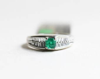 0.40 Karat Platin Smaragd Diamant Ring, Smaragd Ring, Kombiring