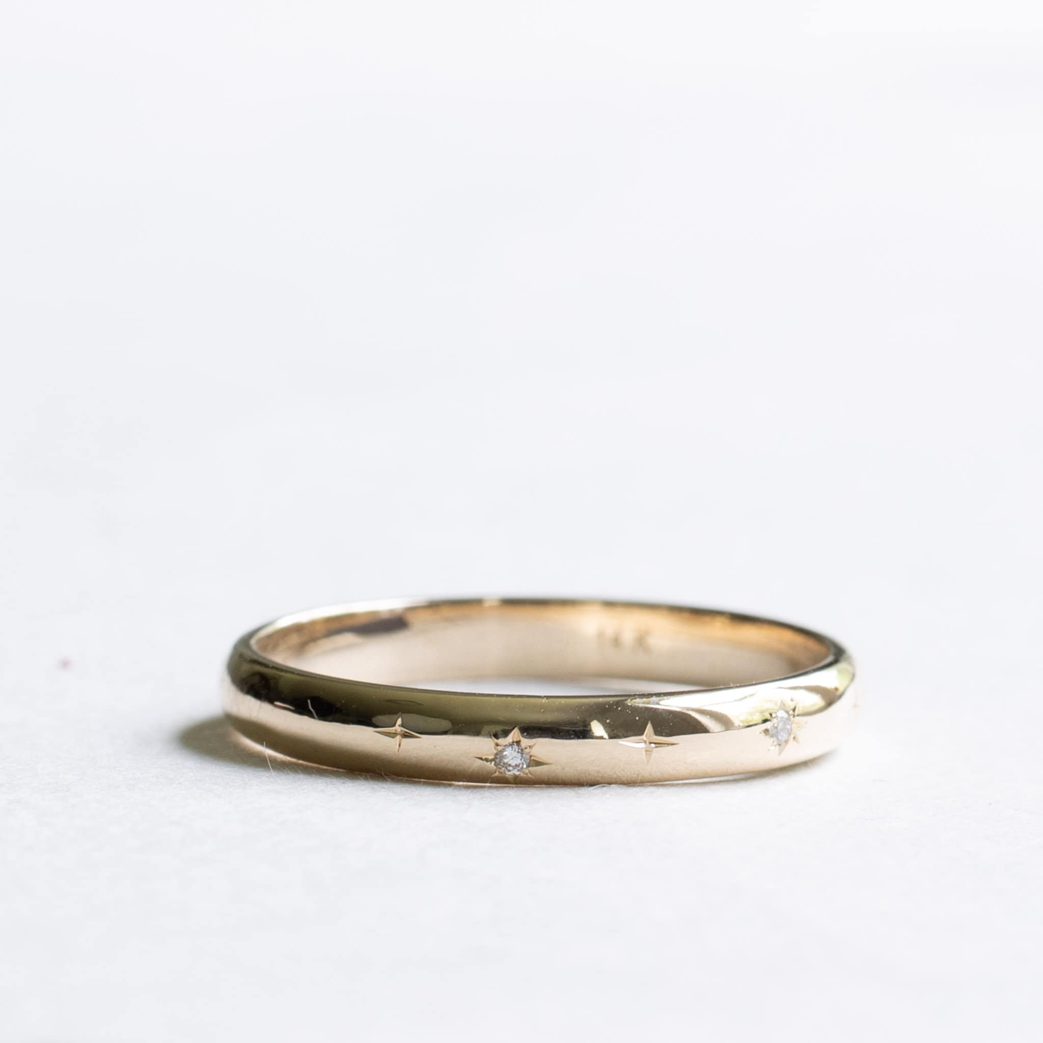 DEVAS STARDUST RING 18k ゴールド シンプル Diamond Crossover Fashion Ring 1/4 ct tw 10K Yellow Gold | Kay