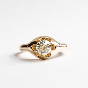 18K Gold 1.1 Carat Old Mine Cushion Diamond Belcher Ring - GIA Certified