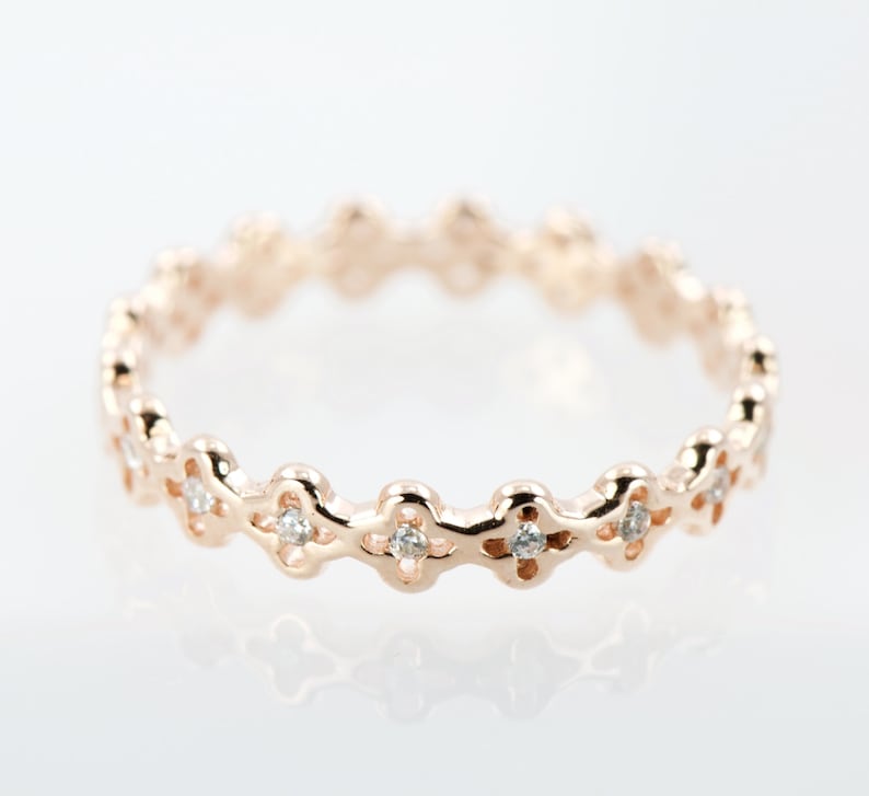 Modern Jewelry Clover Ring Dainty Ring Clovers Eternity Band Rose Gold Ring Simple Jewlery Minimalist Ring Stackable Ring