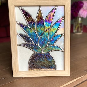Pineapple Stained Glass, Iridescent white and clear, in Frame stand