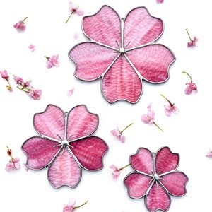 オーダーメイド - ピンクの桜のステンドグラスの壁アートまたはサンキャッチャー