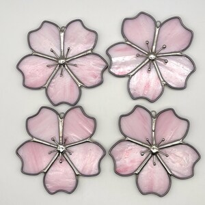 桜のステンドグラスの壁アートまたはサンキャッチャー
