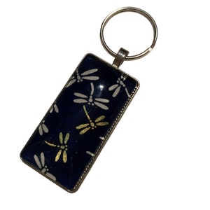 Japanese Tombo (Dragonflies) Design on Dark Blue Background Chiyogami Keychain KCr25