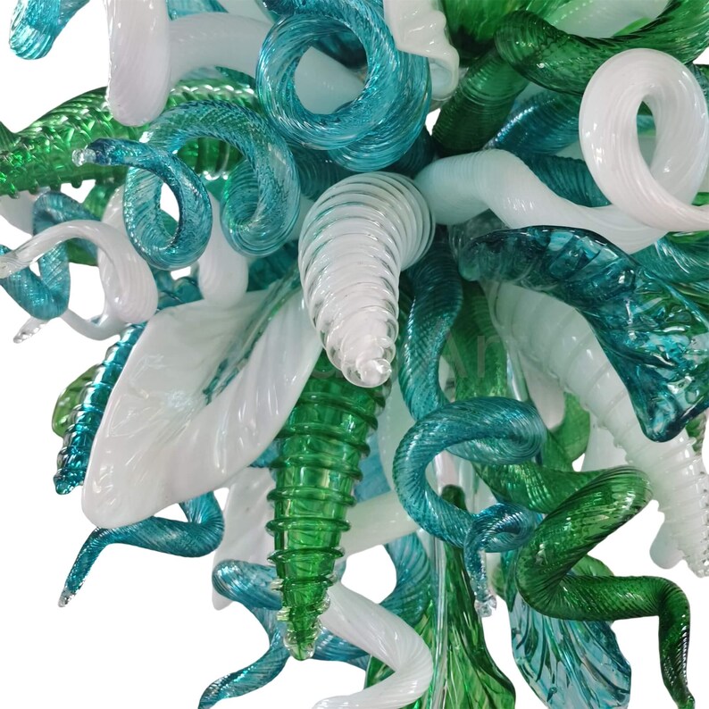 Lámpara de araña de vidrio soplado hecha a mano, color blanco y verde, diseño personalizado, decoración de comedor. imagen 5