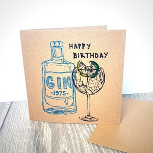 Carte de 50e joyeux anniversaire avec gin, 1975 1974 Cartes illustrées avec bouteille et verre, idéales pour une amie, une sœur ou une nièce qui aime le gin. Carré recyclé